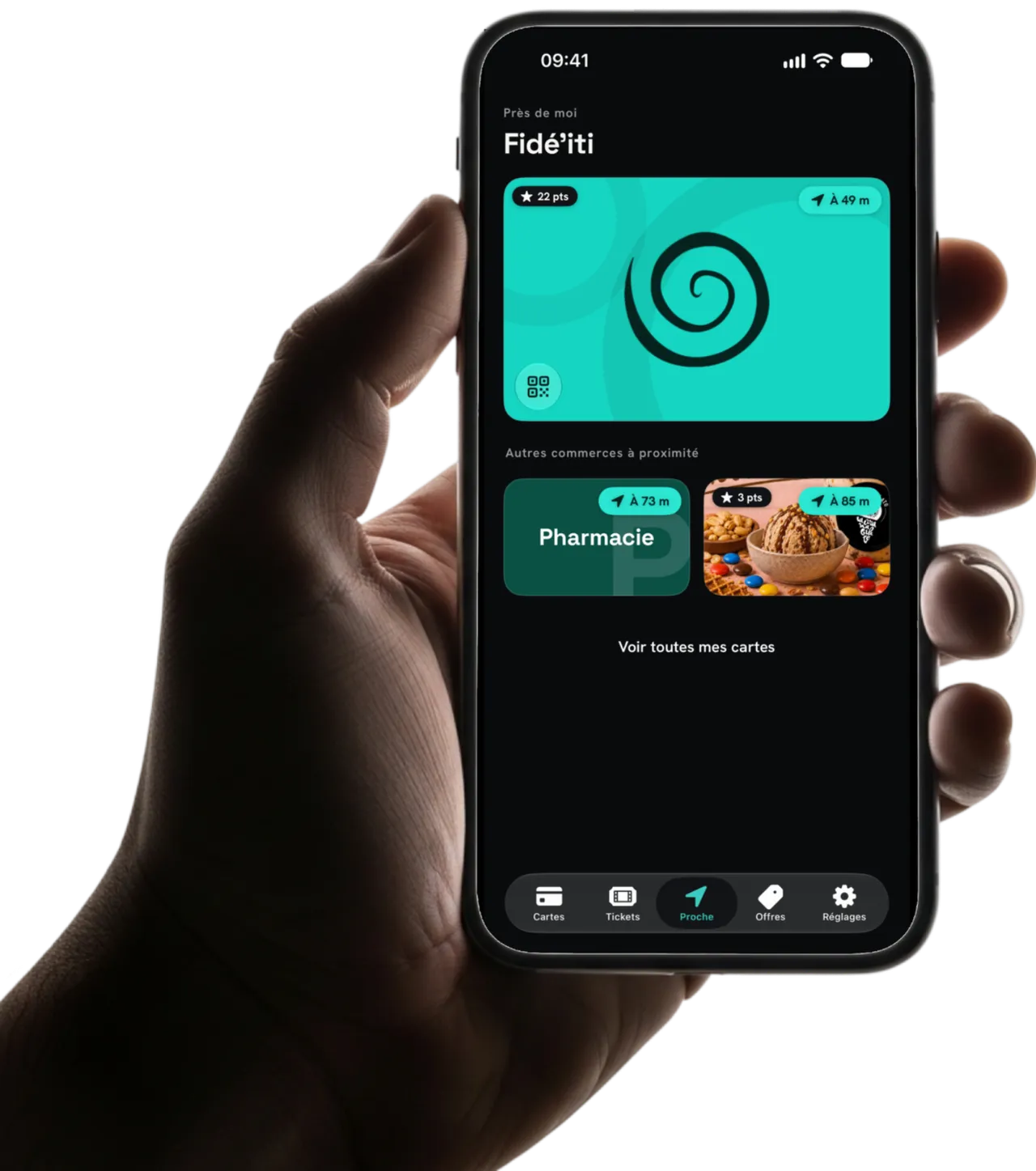 Main tenant un iPhone : la carte Fidé’iti prête à être présentée